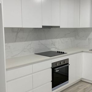 3 Bedroom Family Home - Photo 3