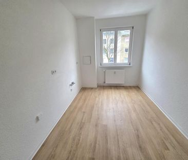 Praktisch geschnittene 2-Zimmer-Wohnung mit Loggia! - Foto 5