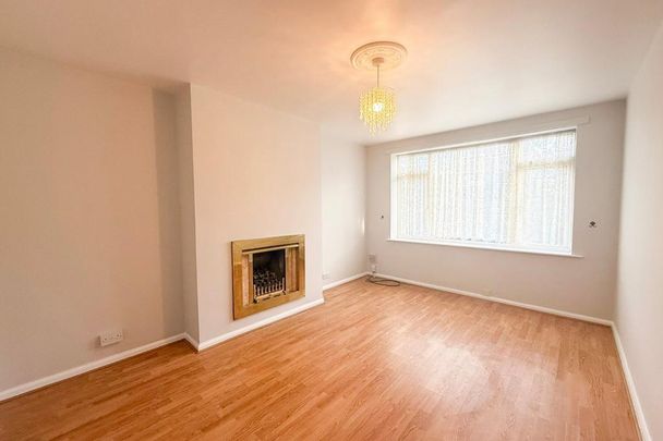 3 bedroom semi-detached house to rent - Photo 1