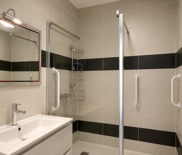 Location Appartement 3 pièces 72m² NARBONNE 11100 - Photo 2