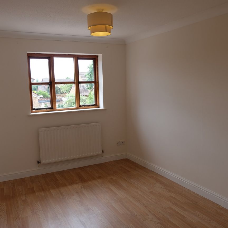 Excellently Presented 2 Bedroom House to Let in Banbury - Photo 1