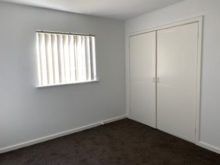 Renovated Two Bedroom Unit - Photo 3