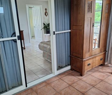 Private Fully Furnished Granny Flat - Photo 1