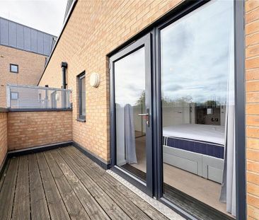 4 bedroom terraced house to rent - Photo 3