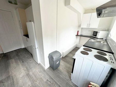 4 bedroom house to rent - Photo 3