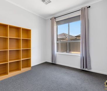 House For Rent - Photo 2