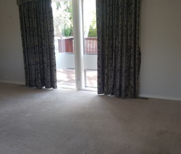 18 Rocklands Street, Duffy ACT 2611 - House For Rent | Domain - Photo 3