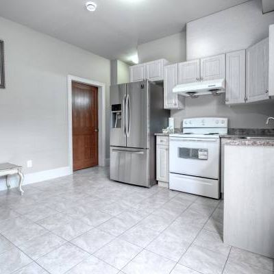 Fully Furnished 1-Bedroom Basement Suite for Rent - Photo 1