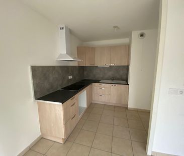 Location Appartement 3 pièces 66m² - Photo 3