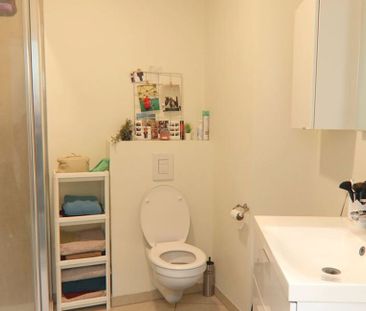 Appartement te huur in Neder-over-Heembeek voor € 1.050 met 1 slaap... - Photo 1