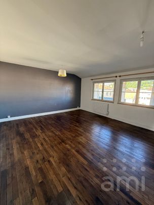 Maison de Type IV - Plein Centre-ville - Photo 1