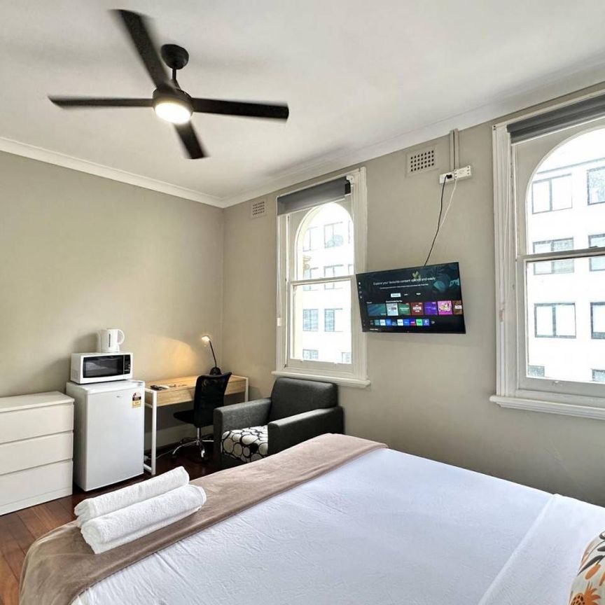 Haymarket - Prime Sydney Location - Cnr George St and Central Station - Photo 1