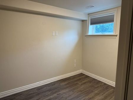 For Lease - 105 Scott Street, Whitby, Ontario - Photo 4