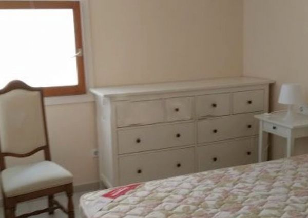 Three bedroom sea view apartment in Illetas for rent