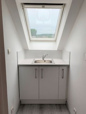 Location Appartement 3 pièces 33m² DEVILLE LES ROUEN 76250 - Photo 2