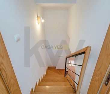 House T4 in Barcarena, Oeiras - Photo 5