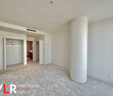 Condo in Downtown Vancouver, BC - Photo 5