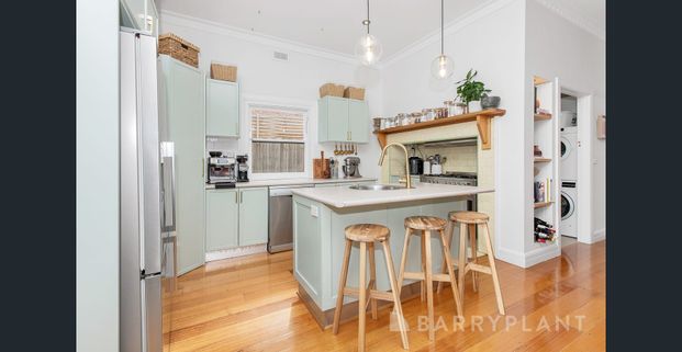 Charming 3-Bedroom period delight in West Footscray. - Photo 1