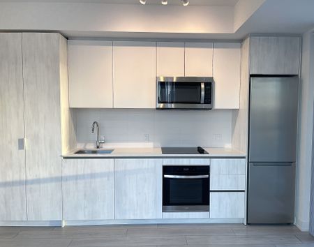 For Lease - 619- 5858 Yonge Street, Toronto, Ontario - Photo 5