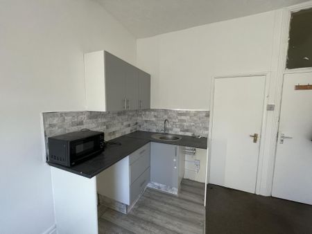 Studio to rent - Photo 3