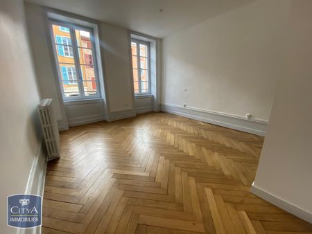 Location Appartement 4 pièces 110m² VILLEFRANCHE SUR SAONE 69400 - Photo 2