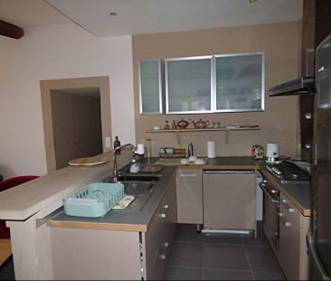 AVIGNON INTRA MUROS: Au coeur du Centre Historique, proche des Hall... - Photo 3