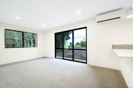 2 Bedroom Home in Henderson Valley - Photo 4