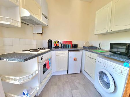 1 bedroom flat to rent - Photo 3