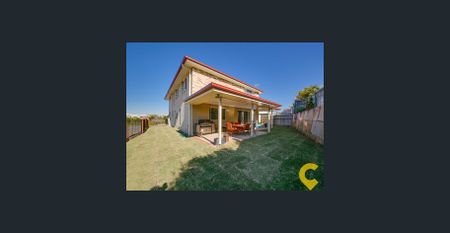 Spacious Family Home with Stunning Lake Views - Photo 3