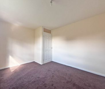 Burnsall Grove, Oldham - Photo 3