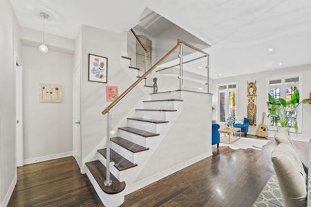 For Lease - 37 Winners Circle, Toronto, Ontario - Photo 4