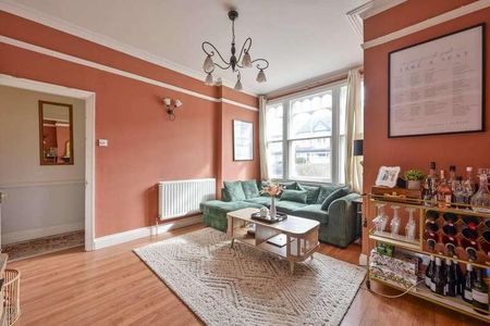 Durnsford Road, Southfields, SW19 - Photo 2