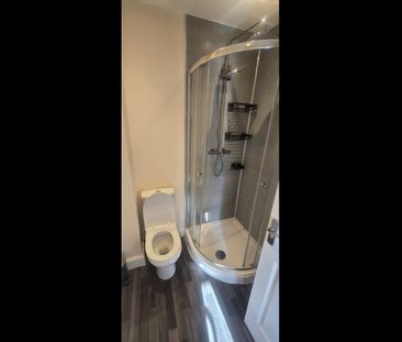 Room in a Shared House, Cromwell Road, SO15 - Photo 3