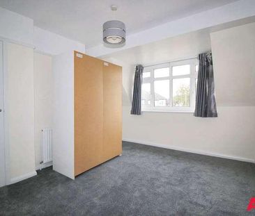Fontayne Avenue, Romford, RM1 - Photo 4
