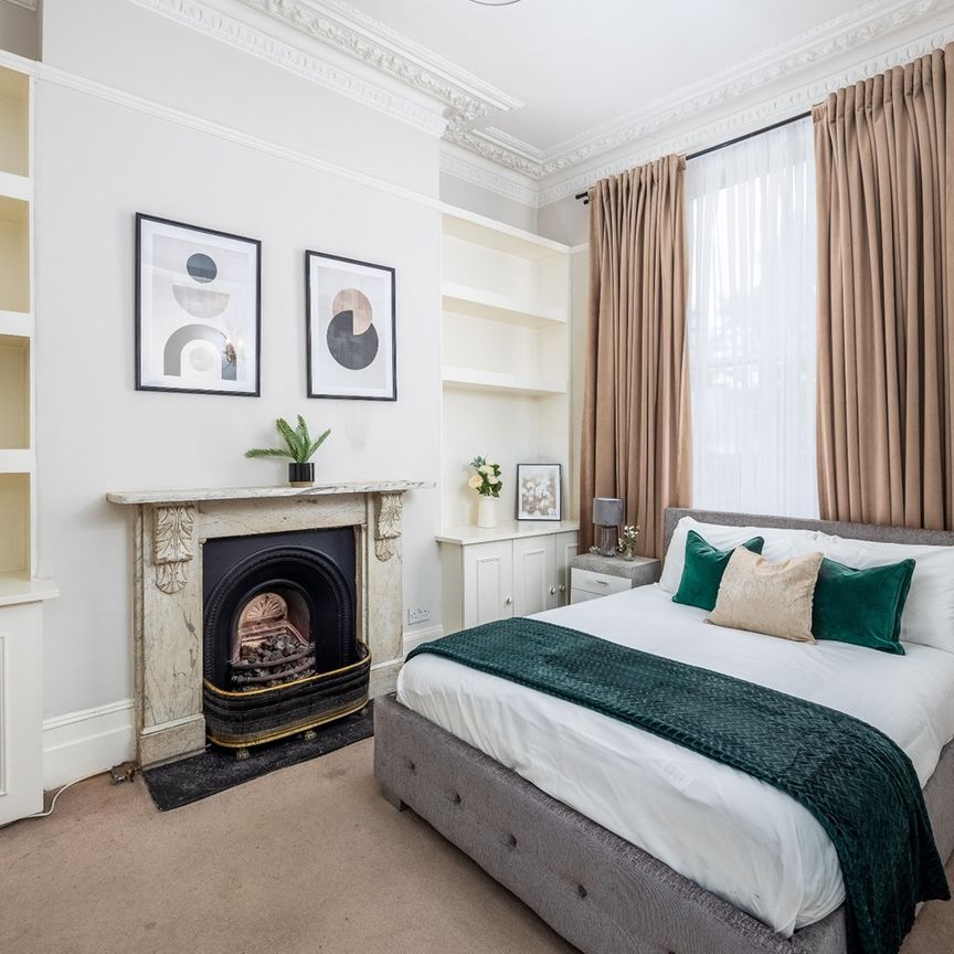 3 Bed Flat, Lillie Road, SW6 - Photo 1