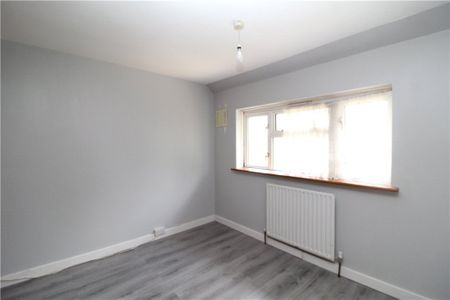 Rowdown Crescent, New Addington, Croydon, CR0 0HQ - Photo 2