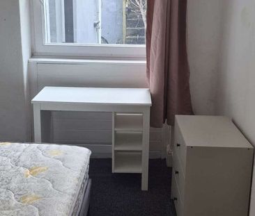 Room in a Shared House, Norfolk Street Room 6 - Photo 3