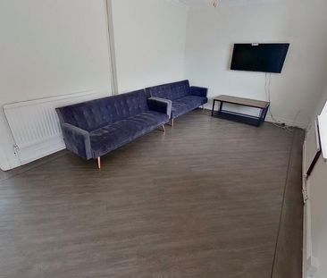 2 bedroom semi-detached house to rent - Photo 1