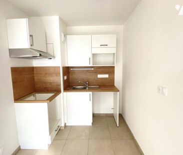 Appartement au 1 er étage, une chambre, balcon, place de parking - Photo 4