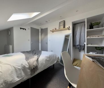 1 bedroom in a house share to rent - Photo 6