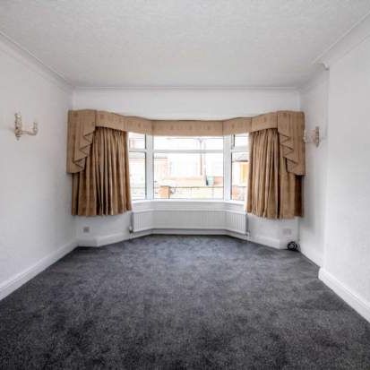 3 bedroom property to rent in Manchester - Photo 1