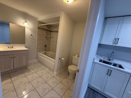 For Lease - 206 Corner Ridge Road Unit# Basement Unit One, Aurora, Ontario - Photo 3