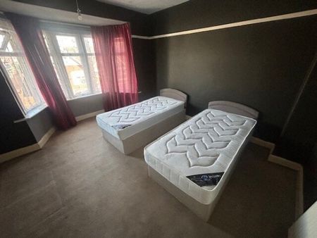 Dunelt Road, Blackpool - Photo 2