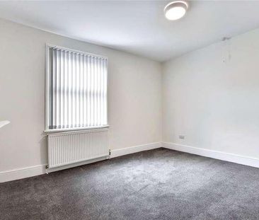 Checketts Lane, Worcester, Worcestershire, WR3 - Photo 6