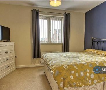 2 bedroom semi-detached house to rent - Photo 5