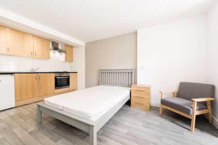 Flat 1, 66 Chapel Lane, Headingley, Leeds - Photo 3