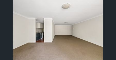 Garden-view residence in resort-style Sydney Park Village - Photo 3