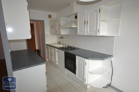 Location Appartement 4 pièces 80m² CHOLET 49300 - Photo 5