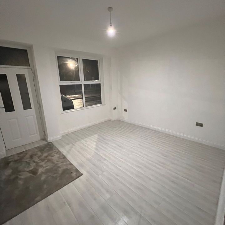 3 Bed Terraced House, Holme Lane, S6 - Photo 1