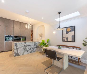 4 bedroom terraced house to rent - Photo 3